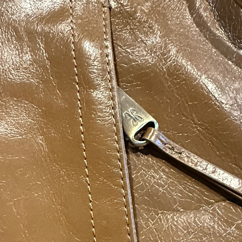 Hobo Leather Crossbody Bag in Tan - Picture 2 of 8